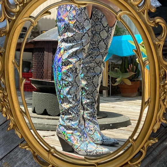 Thigh high iridescent snake print boots! - Picture 3 of 5